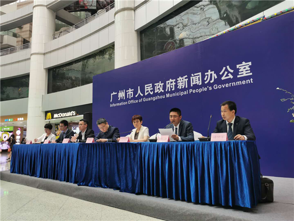 微信小程序直播加盟首屆直播節